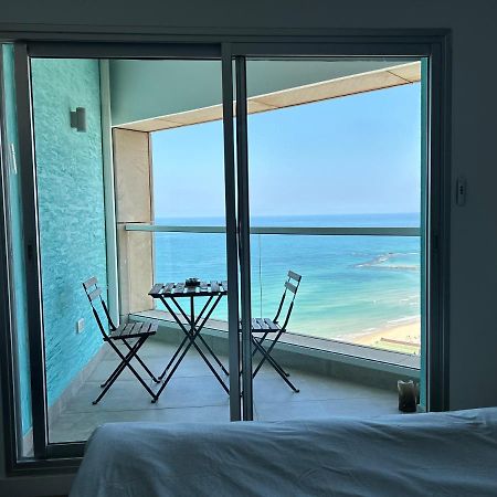 Beachfront Apartment 바트얌 외부 사진