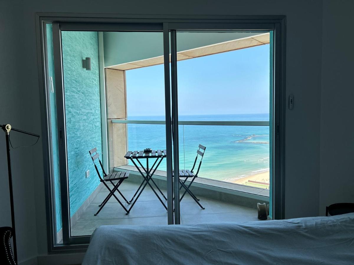 Beachfront Apartment 바트얌 외부 사진